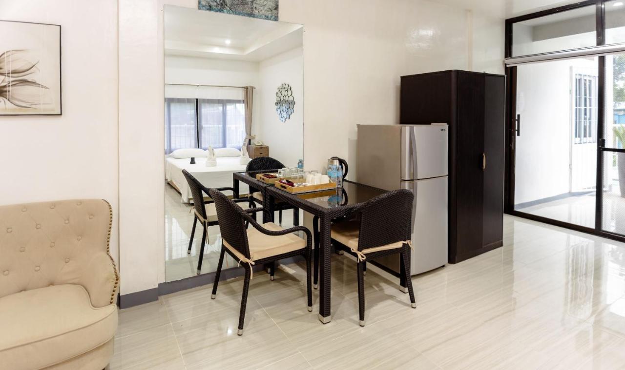 Madison Garden And Residences Panglao Exterior photo