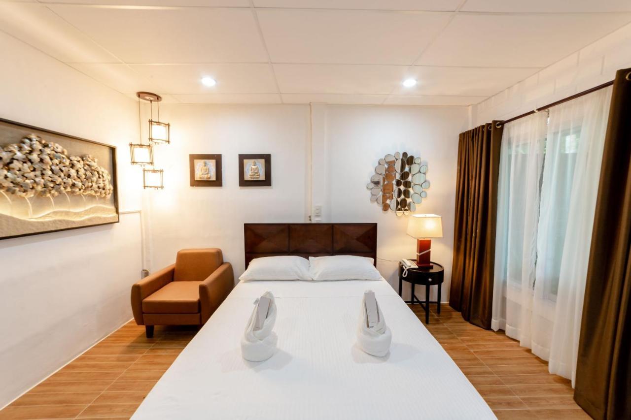 Madison Garden And Residences Panglao Exterior photo